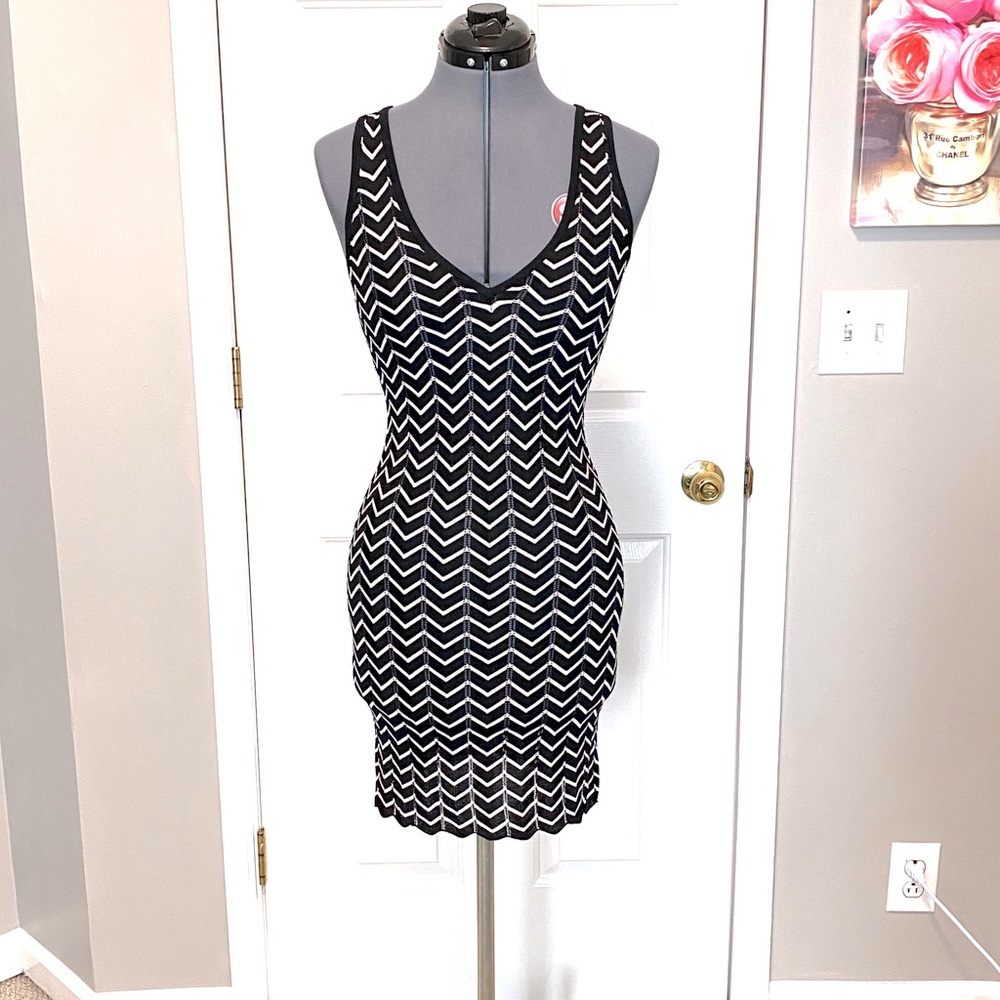Arden B chevron knit bodycon dress XS 532